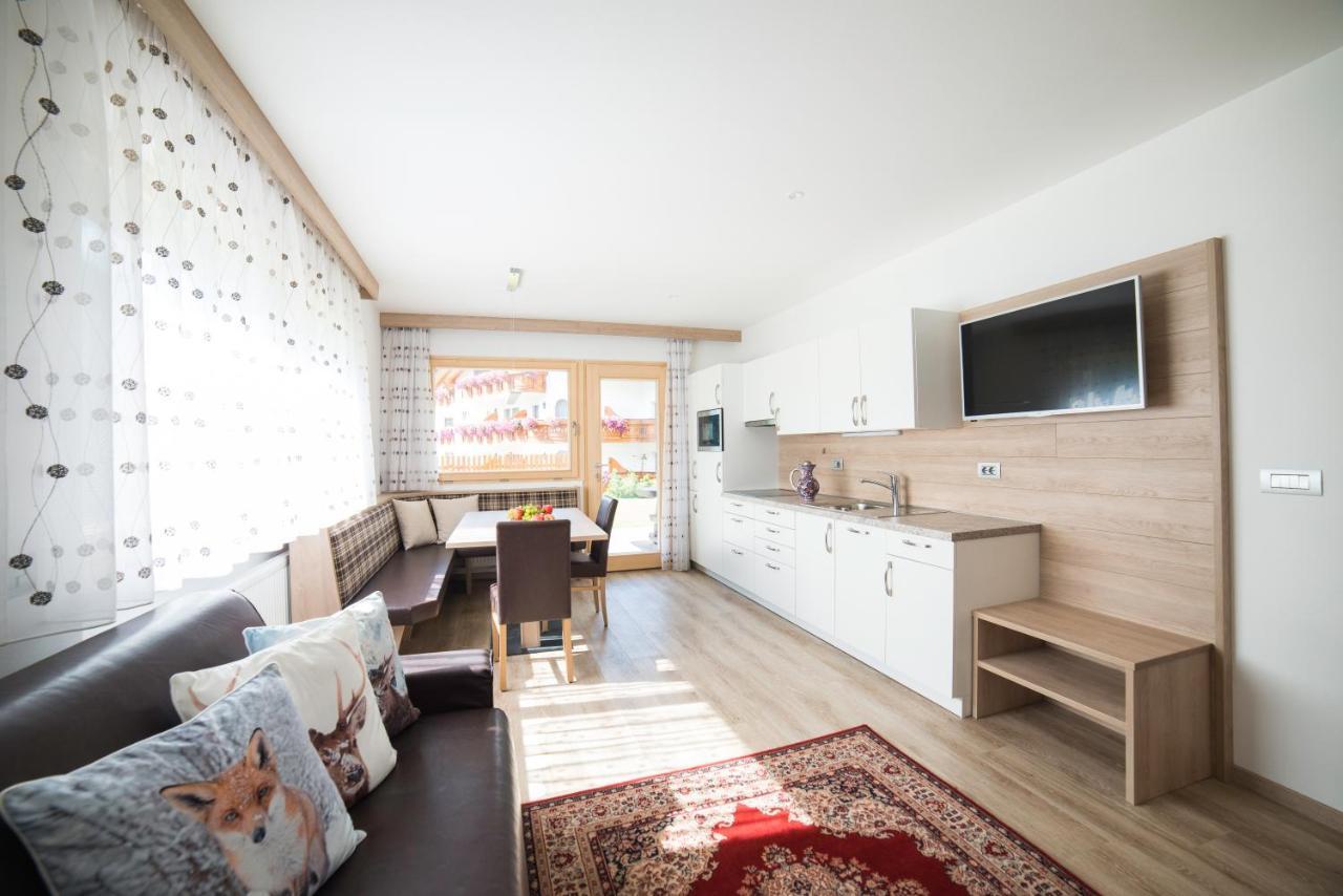 Residence Ravisa Dolomites เซลวาดีวัลการ์เดนา ภายนอก รูปภาพ