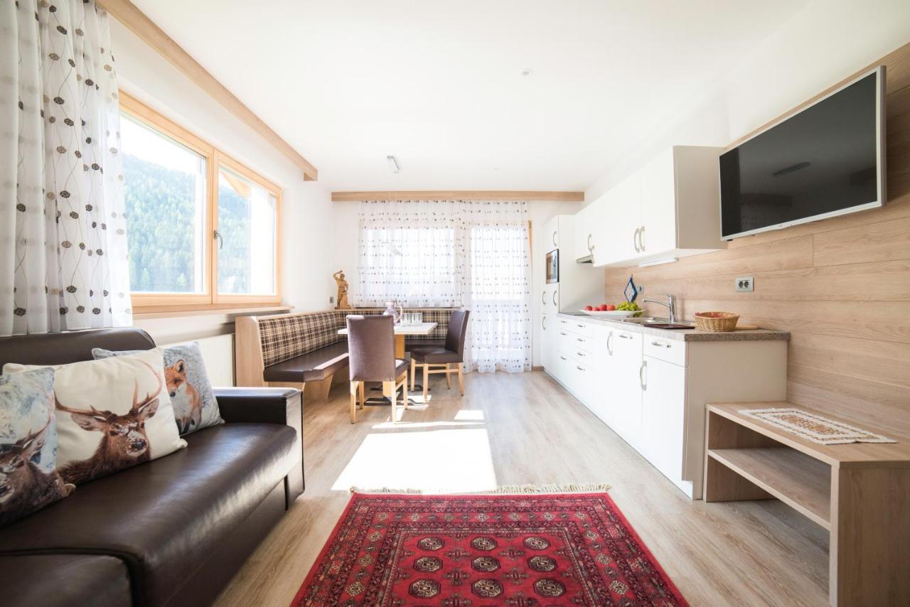 Residence Ravisa Dolomites เซลวาดีวัลการ์เดนา ภายนอก รูปภาพ